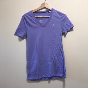 ⚡️Adidas v-neck t-shirt women’s medium lavender⚡️